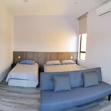 Mersingfirstfloor丰盛港二楼民宿 ภายนอก รูปภาพ