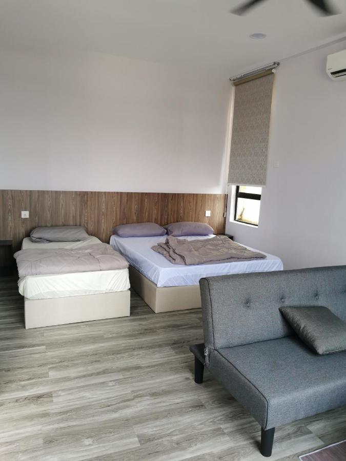 Mersingfirstfloor丰盛港二楼民宿 ภายนอก รูปภาพ