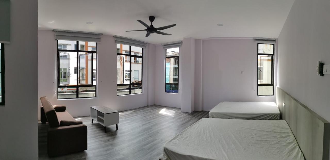 Mersingfirstfloor丰盛港二楼民宿 ภายนอก รูปภาพ